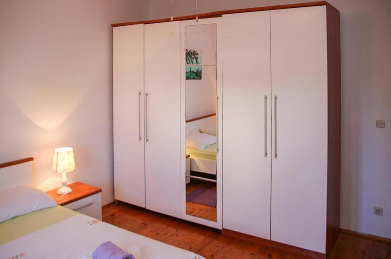 Apartments Leon Orebić Esterno foto